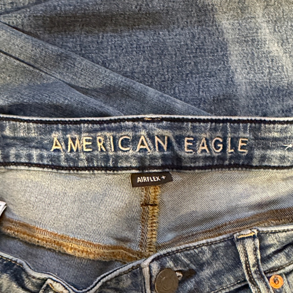 American Eagle Outfitters Light Blue Ripped Skinny Jeans - Picture 3 of 4